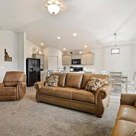 Beautiful Brand New Kuna Home! Extérieur photo