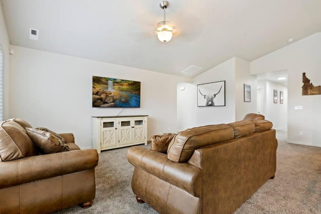 Beautiful Brand New Home! * Kuna